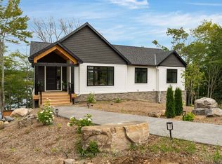 20 Hawkins Point Rd, Georgian Bay, ON P0C 1H0
