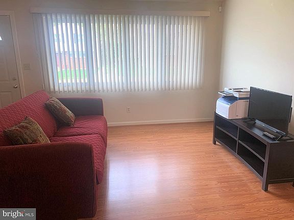 3rd image of 3727 Downey Dale Dr