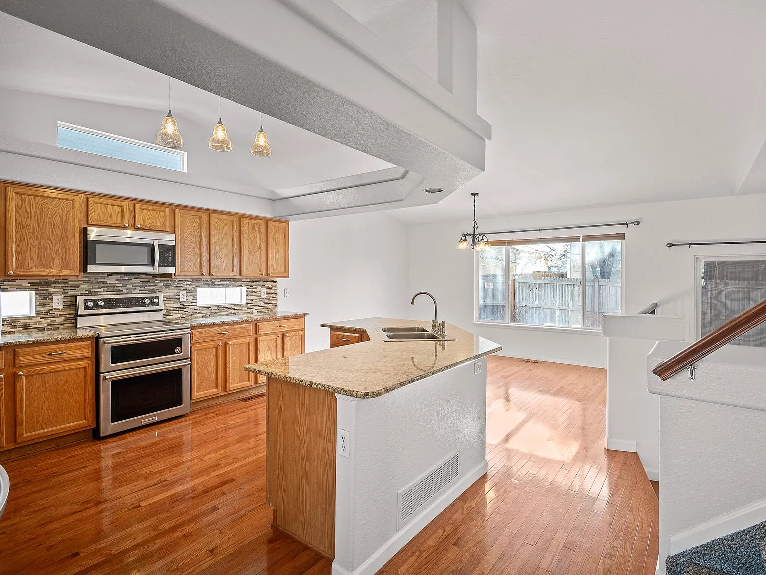 20204 E 41st Ave — Photo 4