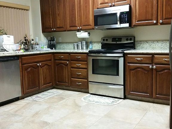 3rd image of 2627 River Creek Cir