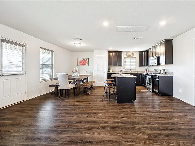 1606 Avocet Way — Photo 5
