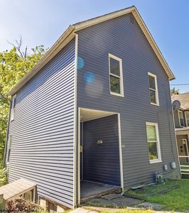 356 Stewart St, Morgantown, WV, 26505