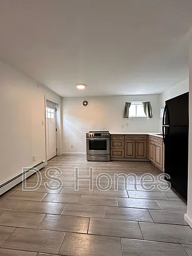 34 Elizabeth Ave Photo 1