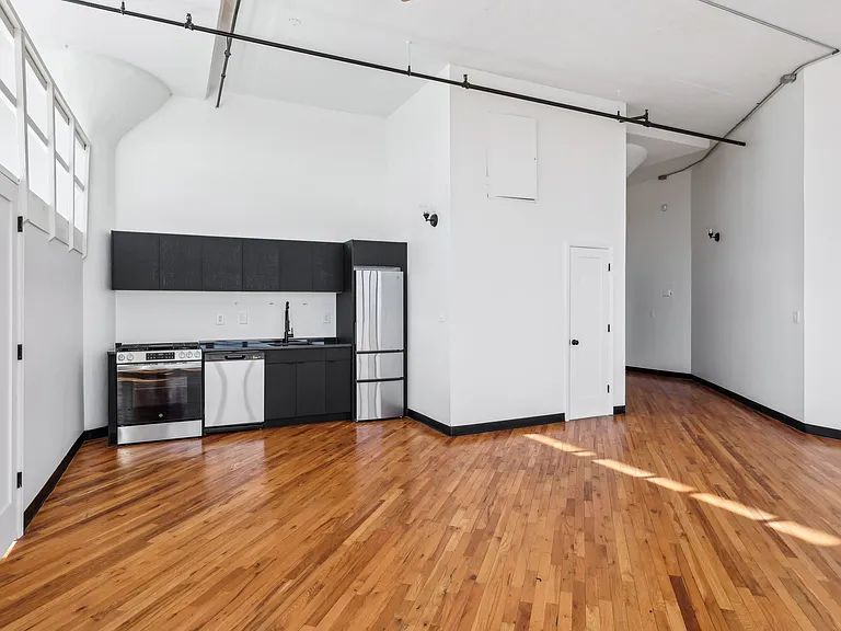 Berry Lane Lofts — Photo 7
