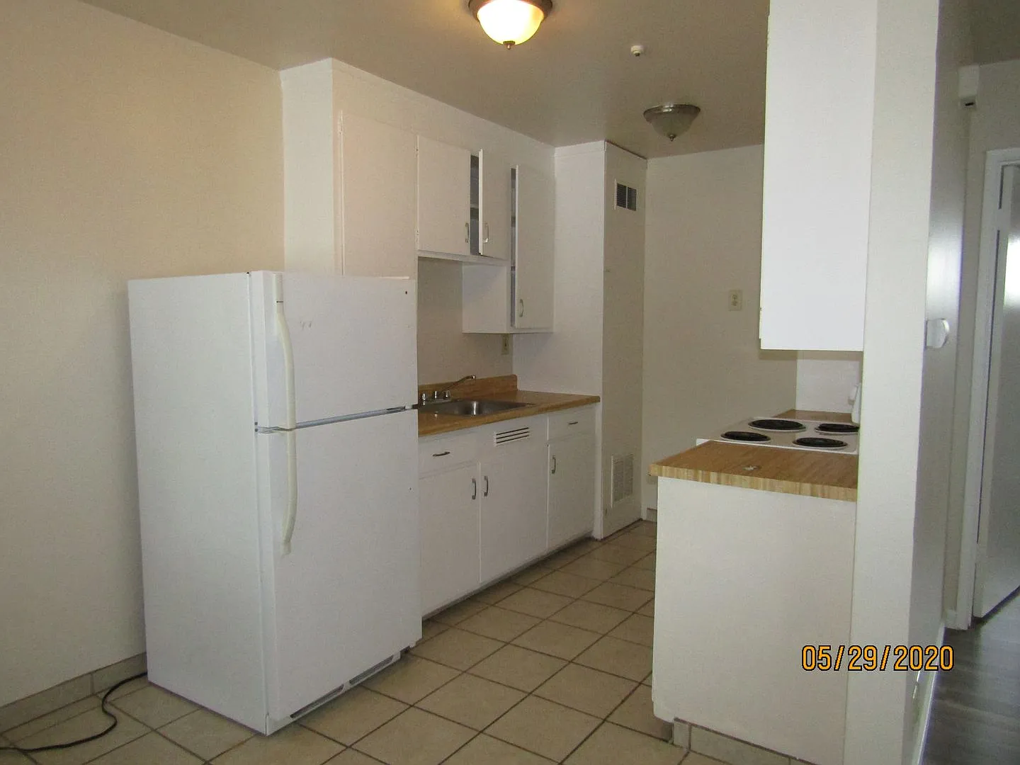 Cozy One Bed One Bath Apartment Near Downtown Santa Rosa! $1,600/Monthly — Photo 4