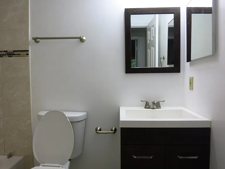 Basement full bath