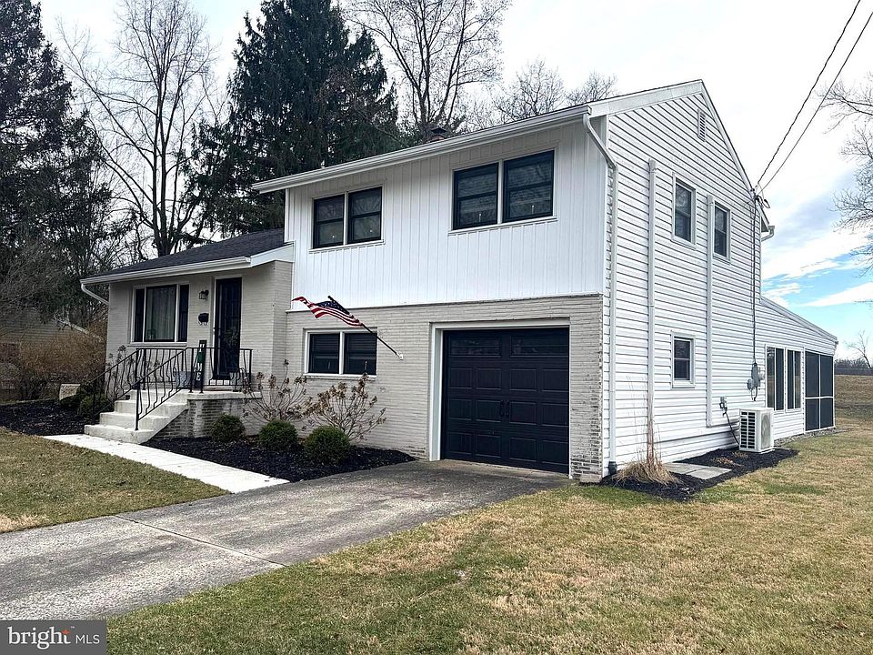 1st image of 170 Gordon Ave