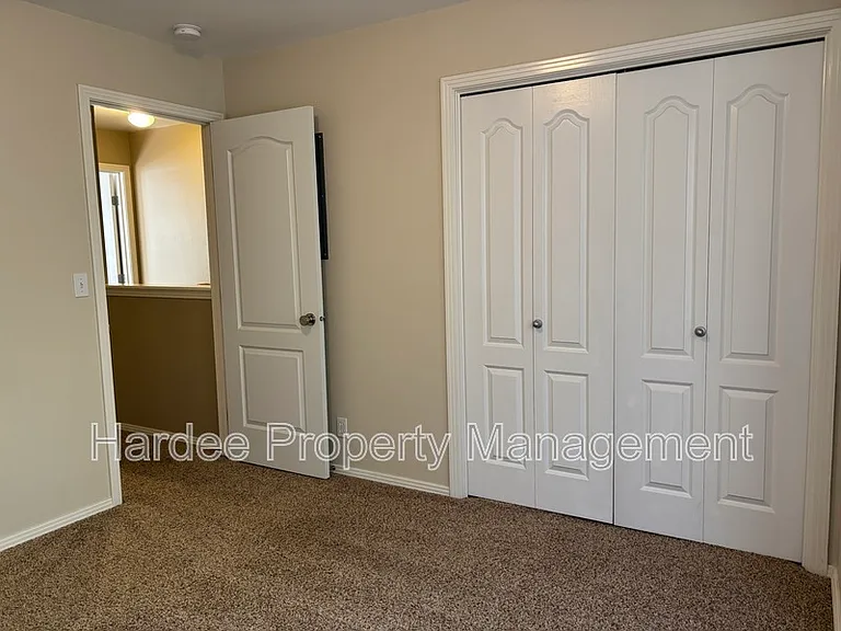 4419 Freemont St — Photo 14
