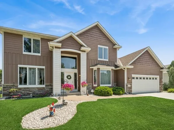 3221 98th Cir N, Brooklyn Park, MN 55443