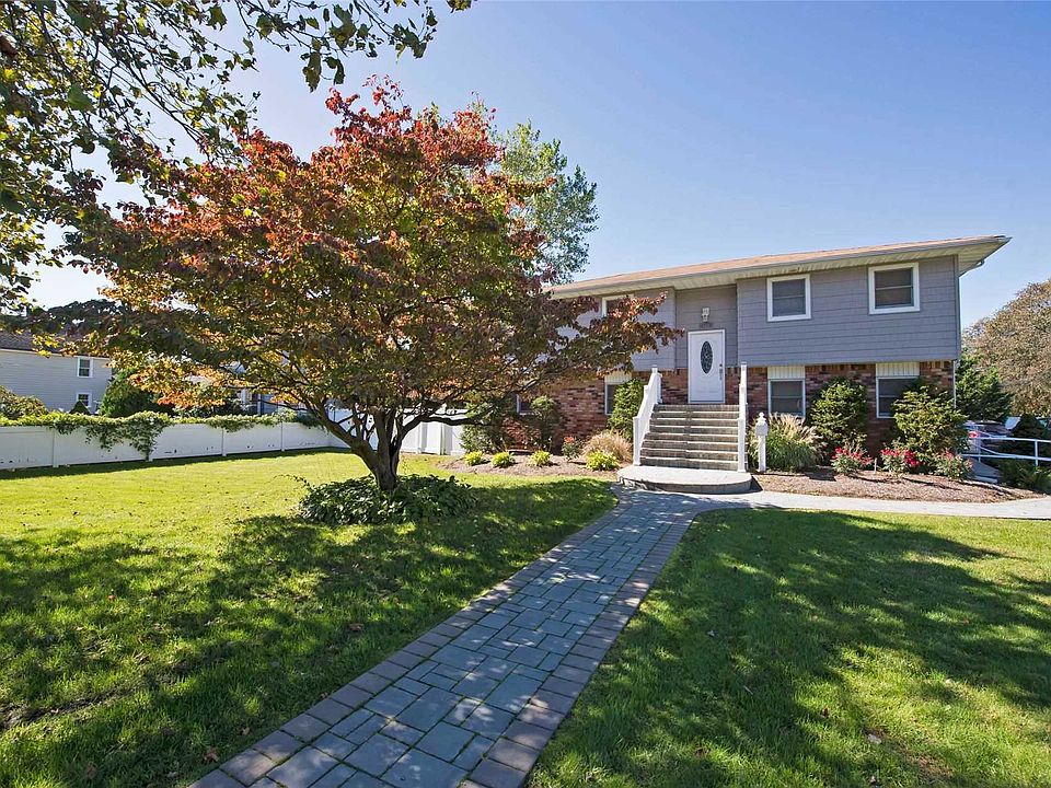 108 Higbie Lane, West Islip, NY 11795 Zillow