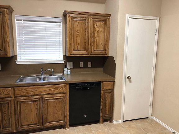 2nd image of 2508 Wakecrest Dr