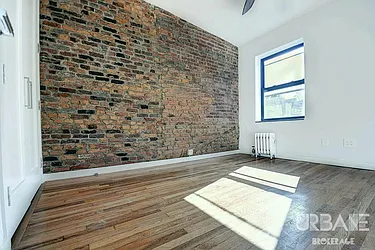 Rented by Urbane Brokerage