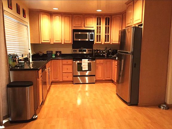 2nd image of 1061 Cassia Way