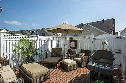 5th image of 320 Lisa Oaks Way