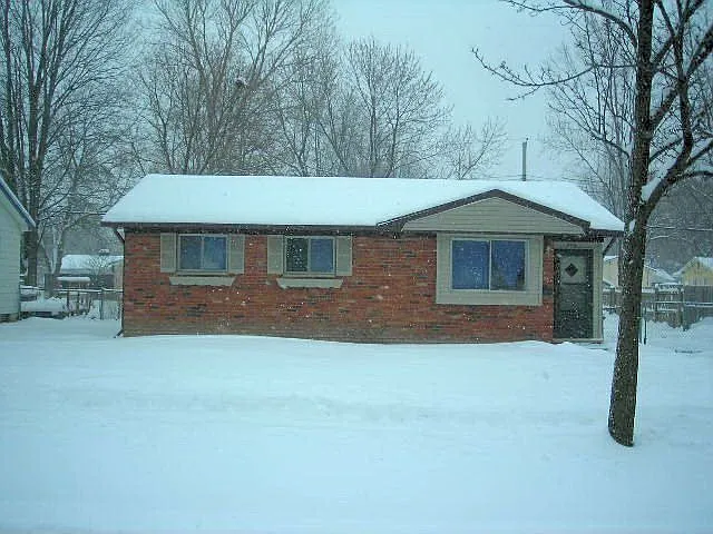 3901 Tennyson Ln photo 1