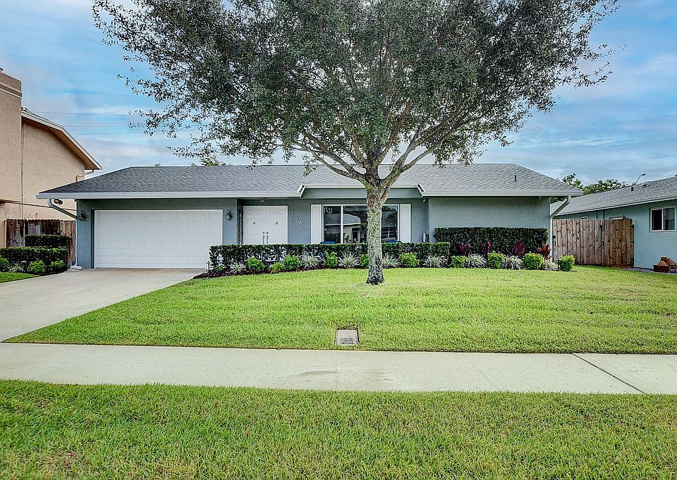 1st image of 1468 SW 24th Ter