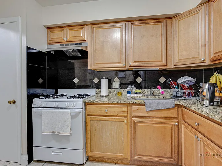 Orchard Apartments — Photo 7