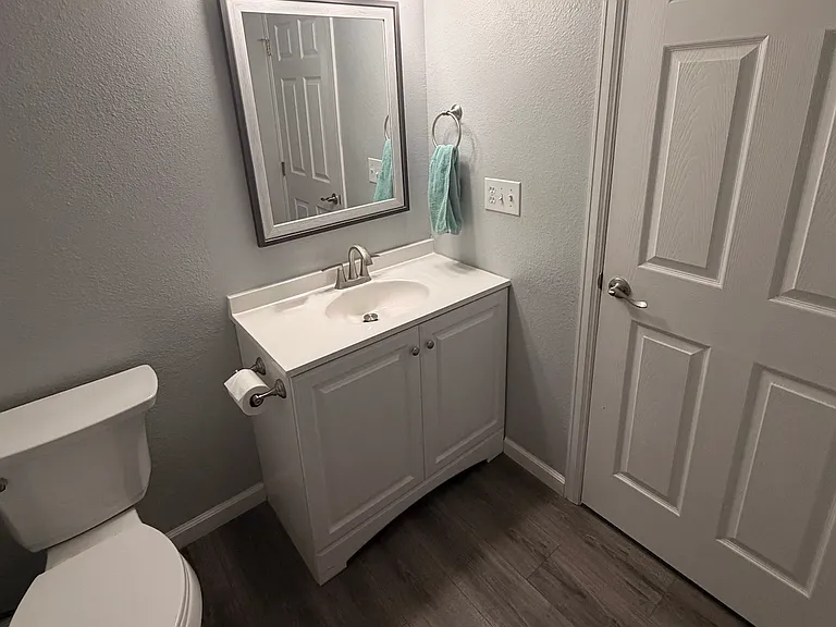 2031 Oakcrest Cir — Photo 9