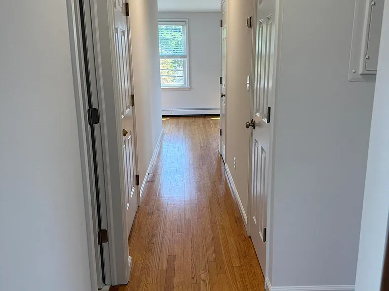 48 Le Grande Ave #2 — Photo 5