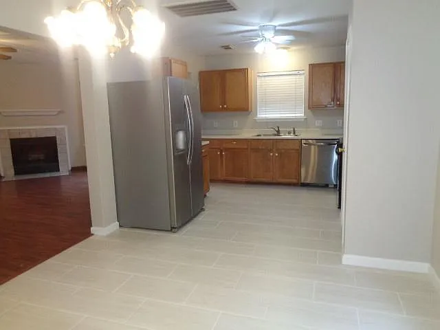 810 Oak West Dr — Photo 13