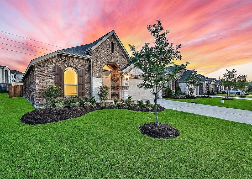 1st image of 16342 Hillside Garden Ln