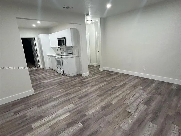 2929 NW 47th St #2 — Photo 14