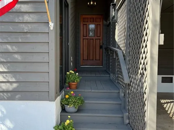 17 Lantern Ln, Lexington, NC 27295