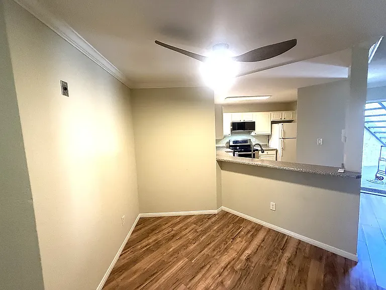 7405 Charmant Dr #1913 — Photo 6