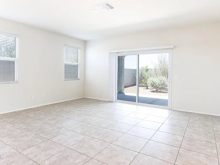 1075 W Avalon Canyon Dr — Photo 12