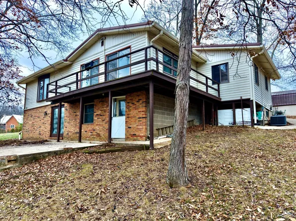 15981 N Hillcrest Dr, Effingham, IL 62401