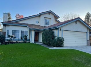 1107 E Goshen Ave, Fresno, CA