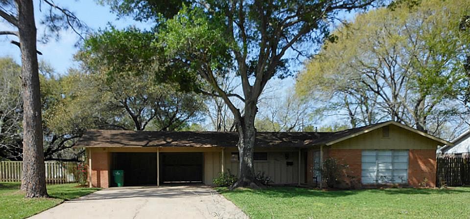 1st image of 2605 Myatt Ln
