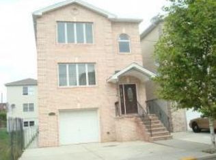 16 Mulock Pl, East Newark, NJ 07029
