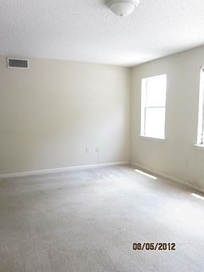 3rd image of 402 E Jane St APT A