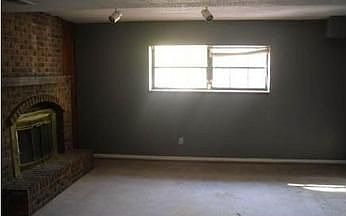 5th image of 121 SE Bordner Dr