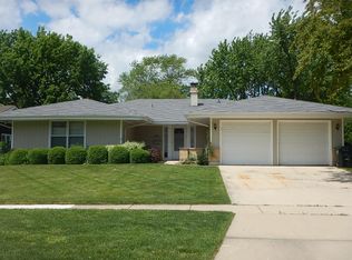 840 Heather Ln, Hoffman Estates, IL 60169