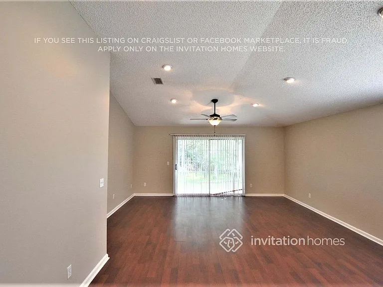 316 Southlake Dr — Photo 2