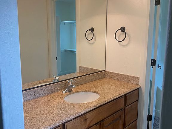 4th image of 370 W Buena Vis Unit 195
