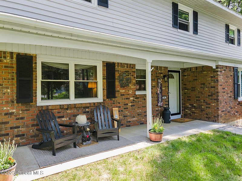 4th image of 84 St Andrews Drive