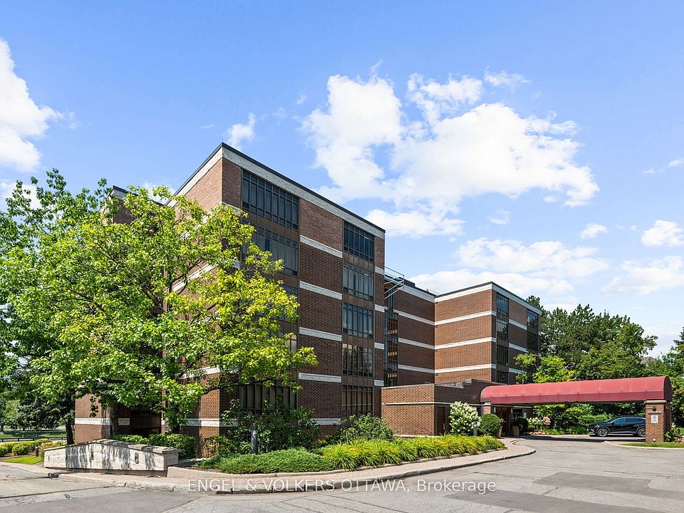 1st image of 111 Echo Dr #103