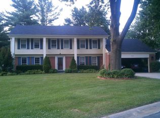 12609 Lamp Post Ln, Potomac, MD