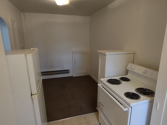 2nd image of 446 W Whitman St APT 210