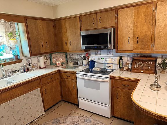 2nd image of 5332 N Wilson Way