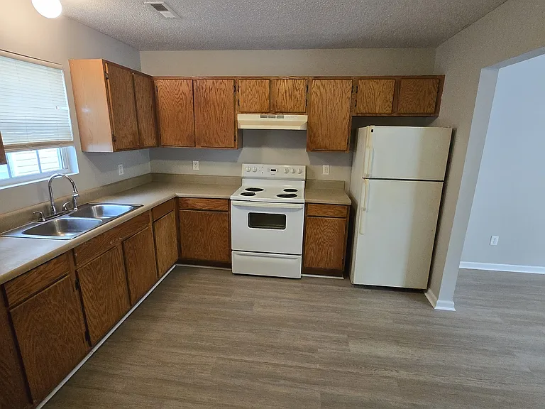 812 Royal St #B — Photo 8
