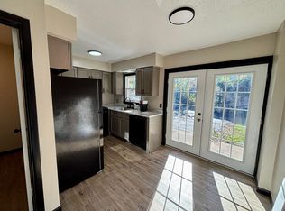 59-65 E Main St #18, North East, PA 16428