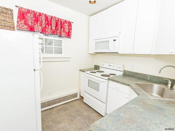 4th image of 5 Van Dorn St #A