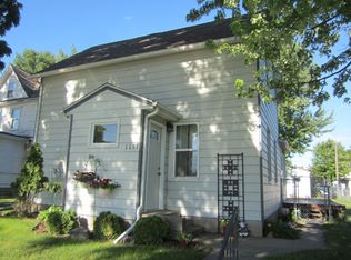 1117 Davis Ave, Gibbon, MN 55335