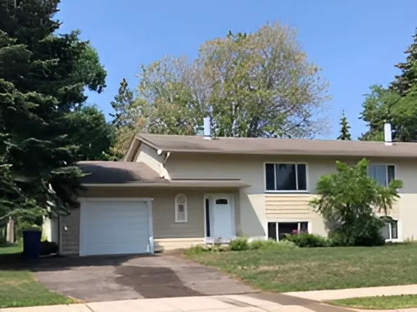 9281 Forest Ln, Maple Grove, MN 55311
