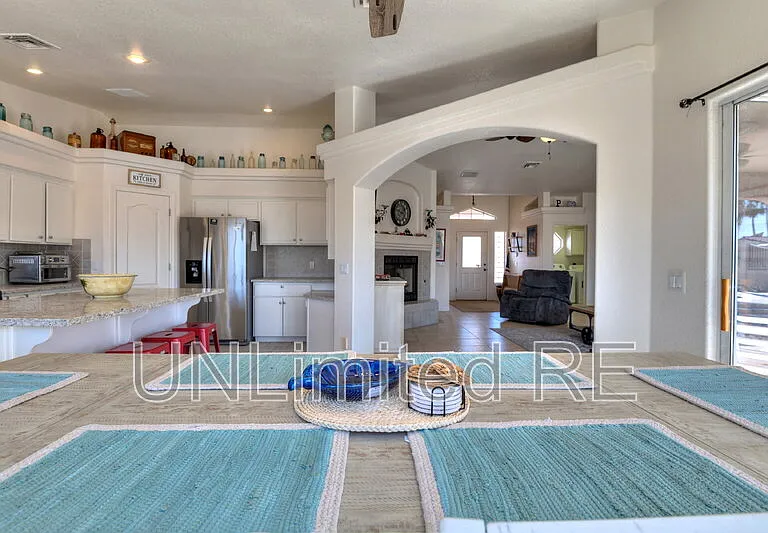 304 Acoma Blvd S — Photo 71