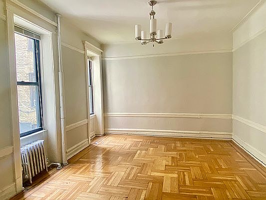 4th image of 95 Eastern Pkwy #D1